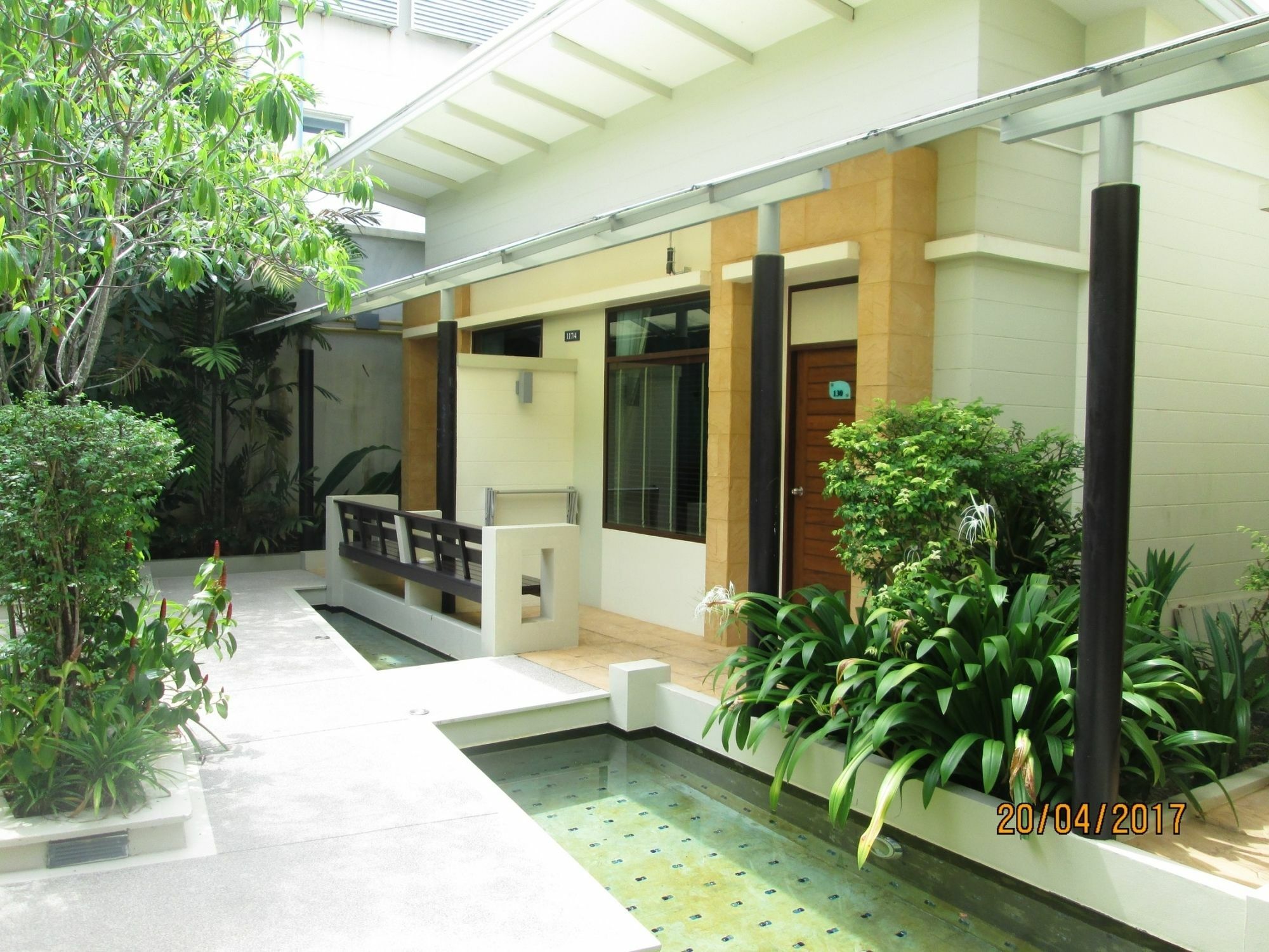A2 Pool Resort - Sha Plus Phuket Bagian luar foto